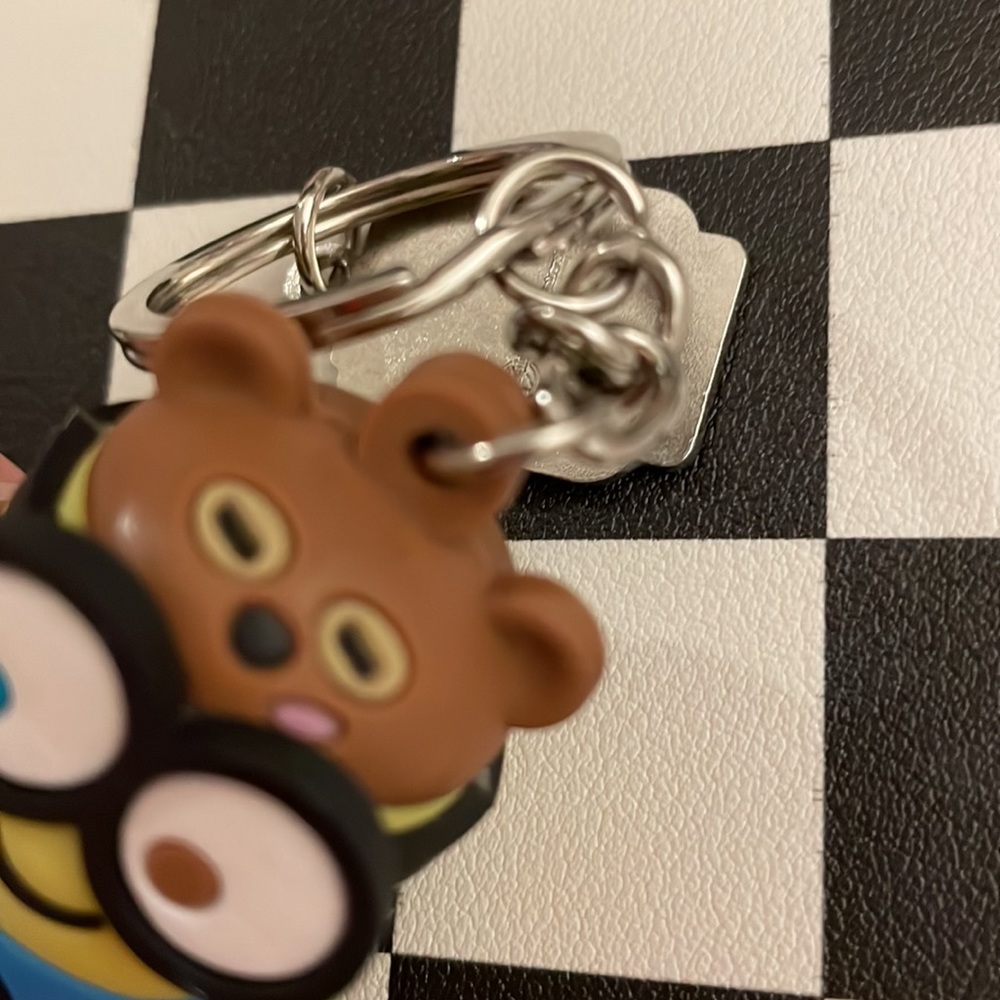 Minion 🐻 Keychain - Picture 4 of 6